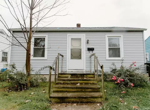 3218 Raymond St, Fort Wayne, IN 46803