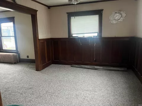704 E Walnut St, Nappanee, IN 46550 photo 5