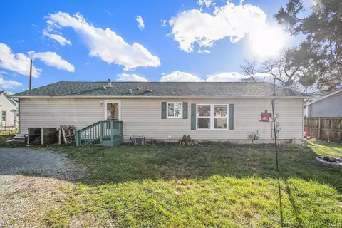 619 E Market St, Warsaw, IN 46580