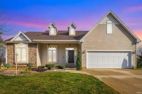 327 Trailsend Ct, Warsaw, IN 46580
