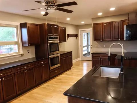 3725 E Robin Rd, Bloomington, IN 47401 photo 7
