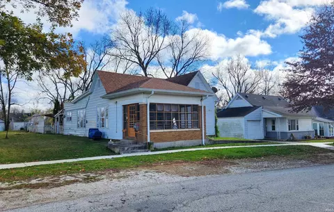 510 S 6th St, Mitchell, IN 47446 photo 2