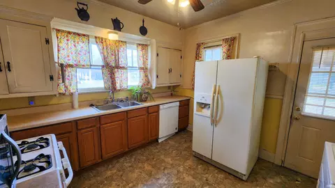 510 S 6th St, Mitchell, IN 47446 photo 8