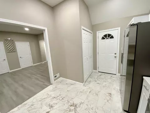 719 R St, Bedford, IN 47421 photo 9