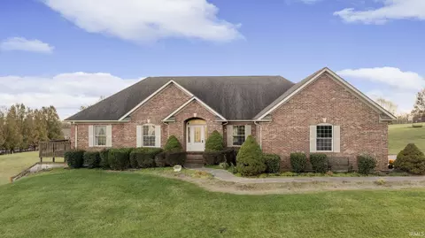 102 Natalie Ct, Salem, IN 47167
