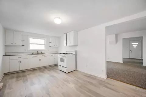 156 E Grand St, Dunkirk, IN 47336 photo 8