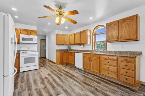 6244 E Bootjack Rd, Rolling Prairie, IN 46371 photo 15