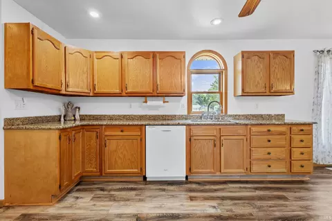 6244 E Bootjack Rd, Rolling Prairie, IN 46371 photo 17