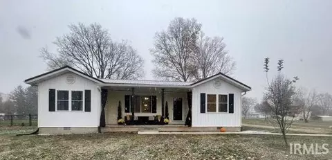 702 4th St, Orleans, IN 47452