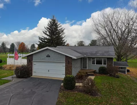 10286 Pretty Lake Trl, Plymouth, IN 46563