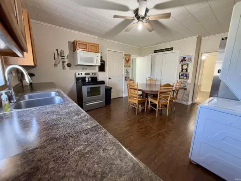 505 W Center St, Odon, IN 47562 photo 8