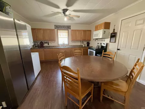 505 W Center St, Odon, IN 47562 photo 7