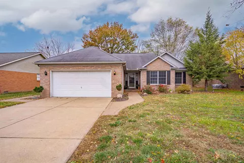 8716 Wellton Dr, Evansville, IN 47725