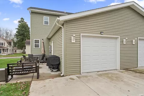 207 E Maple St, Bremen, IN 46506 photo 25