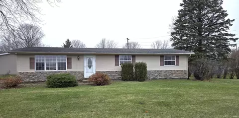 1502 Maye St, Warsaw, IN 46580