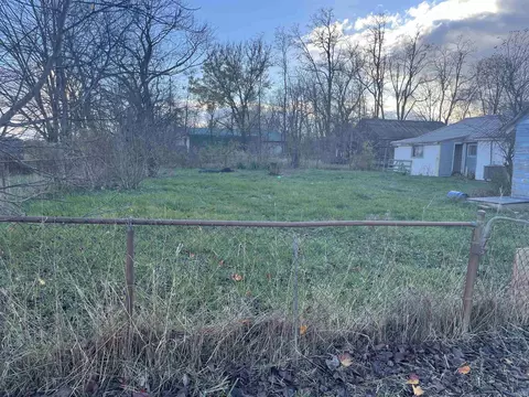 4680 E 2nd St, Peru, IN 46970 photo 3