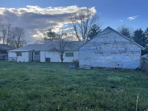 4680 E 2nd St, Peru, IN 46970 photo 2