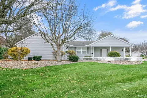 1650 Woodfield Ct, Elkhart, IN 46514