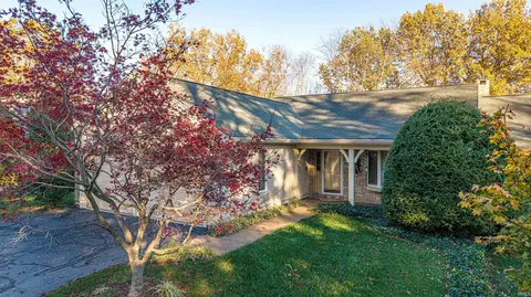 5511 Timberlake Ct, Evansville, IN 47710