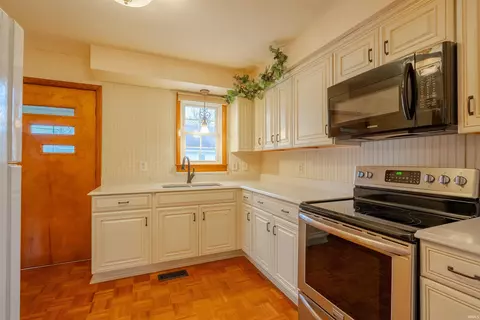 404 E Walnut St, Odon, IN 47562 photo 12