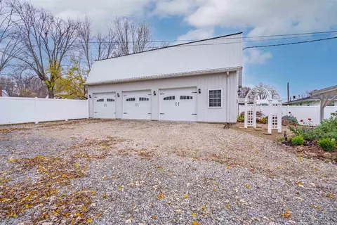 404 E Walnut St, Odon, IN 47562 photo 28