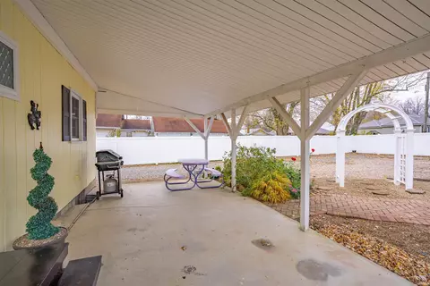 404 E Walnut St, Odon, IN 47562 photo 34