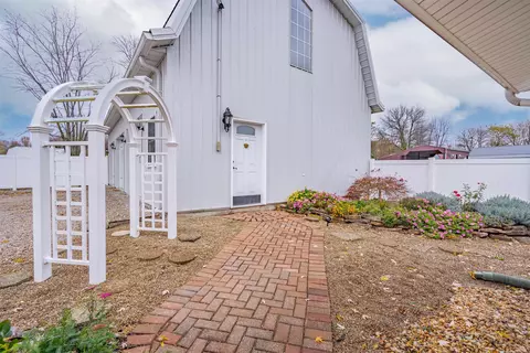 404 E Walnut St, Odon, IN 47562 photo 30
