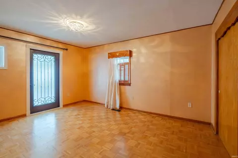 404 E Walnut St, Odon, IN 47562 photo 9