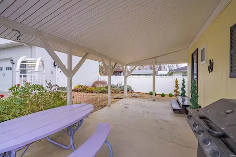 404 E Walnut St, Odon, IN 47562 photo 33