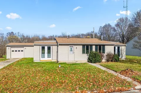 1760 Golf Heights Rd, Warsaw, IN 46580