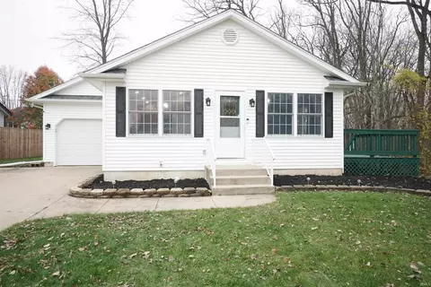 710 Maple Ave, Plymouth, IN 46563