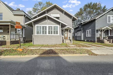 930 W Franklin St, Elkhart, IN 46516