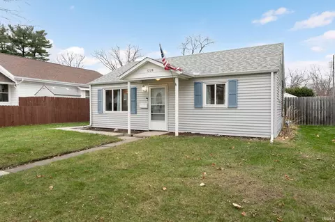 1226 Bower St, Elkhart, IN 46514