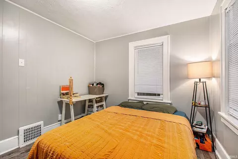 Bedroom - 1602 E Fox St, South Bend, IN 46613 photo 3 of 4