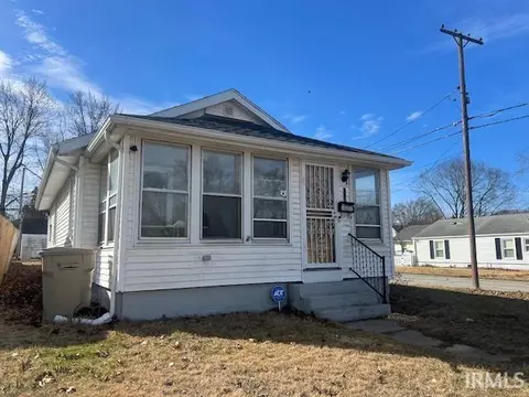 Exterior - 1602 E Fox St, South Bend, IN 46613 photo 2 of 7