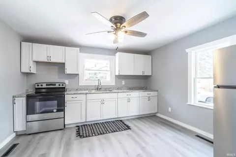 410 Vine St, Lagrange, IN 46761 photo 17
