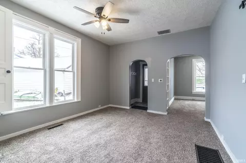 410 Vine St, Lagrange, IN 46761 photo 16