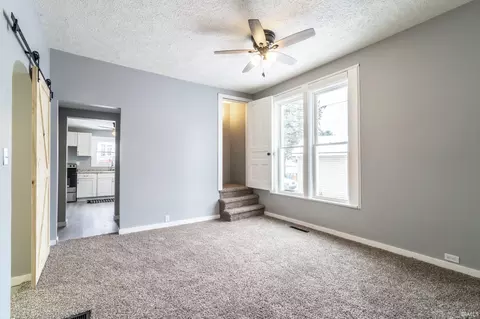 410 Vine St, Lagrange, IN 46761 photo 11