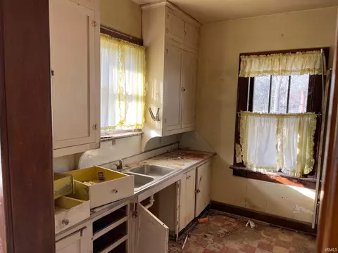720 S High St, Bloomington, IN 47401 photo 9