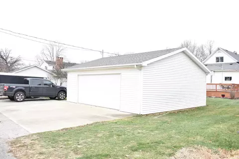 713 E 9th St, Auburn, IN 46706 photo 27