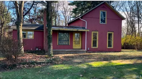 62098 Pine Rd, North Liberty, IN 46554