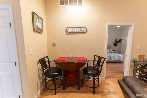 1810 Eagle Bay Dr, Bloomington, IN 47401 photo 6