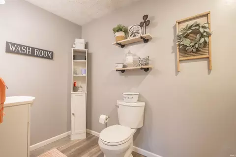 415 W Hancock Ave, Mitchell, IN 47446 photo 9