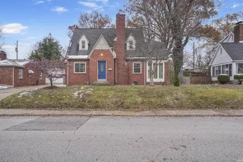 438 S Spring St, Evansville, IN 47714