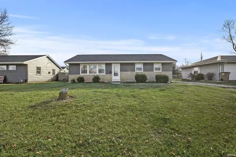 705 Lawn St, Winchester, IN 47394