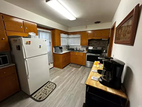 1051 Dorbett St, Jasper, IN 47546 photo 19
