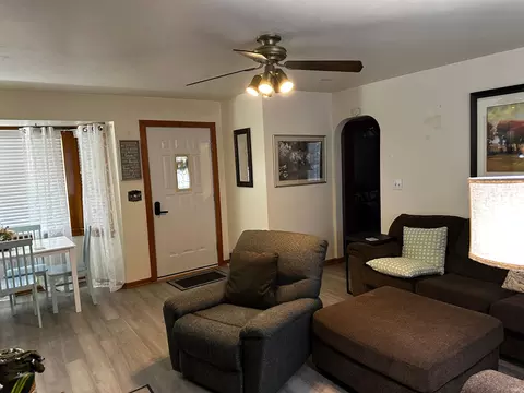 1051 Dorbett St, Jasper, IN 47546 photo 4