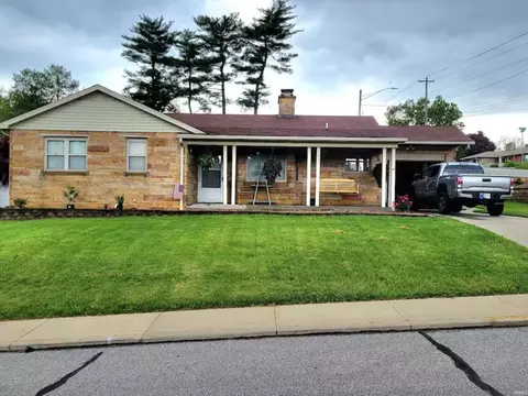 1051 Dorbett St, Jasper, IN 47546 photo 1