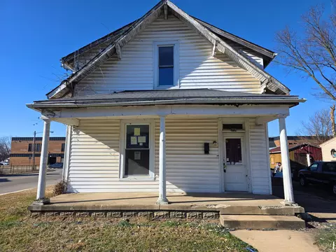 310 S Pleasant St, Edinburgh, IN 46124
