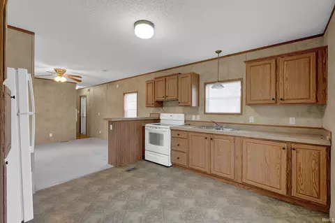13817 E Snyder Rd, Bicknell, IN 47512 photo 8